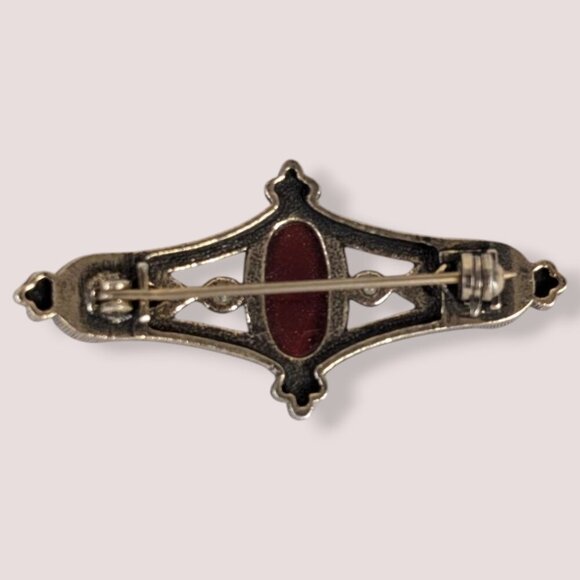 (2/$20) Vintage Red & Brown Bar Brooch - Picture 4 of 6
